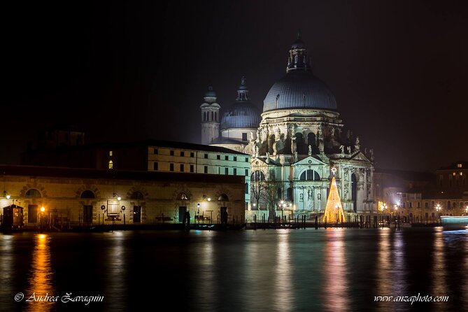 Photography workshop in the magical Venice (3h) - What Andrea teaches: street photography + architecture techniques