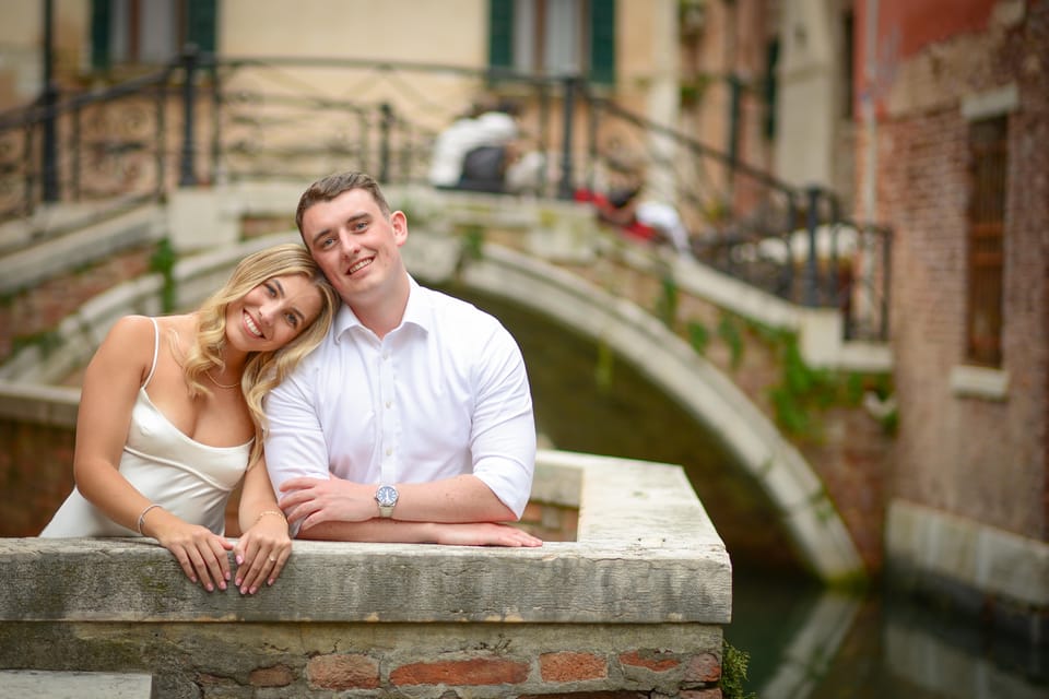 Photoshoot in Venice: Your Story, Our Lens - Book Now! - Meeting at Rialto Bridge: starting strong without wasting daylight