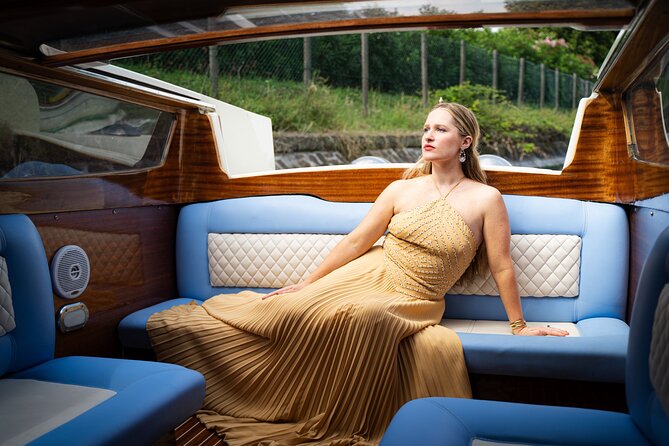Premium Photoshoots in Venice - Pickup, Meeting Point Reality, and the App Advantage