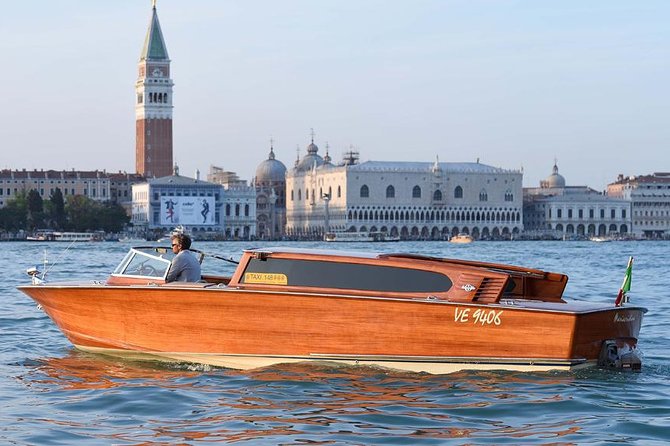 Private Arrival Transfer from Marco Polo Airport to Venice - Marco Polo Airport meet-and-greet: the part that saves your vacation