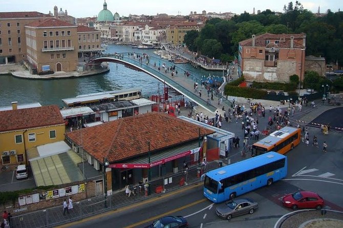 Private Arrival Transfer: Venice Train or Bus Stations to Venice Hotels - Timing Tips for Late Trains and Busy Docks