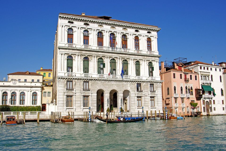 Private Art & Culture Tour in Dorsoduro and Academia, Venice - 2-hour plan: the best Dorsoduro highlights and a classic canal walk
