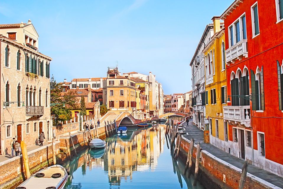 Private Art & Culture Tour in Dorsoduro and Academia, Venice - The stops that turn a walk into a story: Witch’s Hour, bridges, and San Pantalon