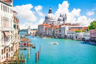 Private Best of Venice Walking Tour with St Mark's Basilica - Spot Santa Maria Formosa: the Renaissance side street moment