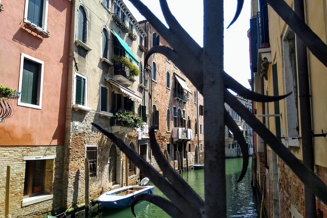 Private exclusive Venice and Murano guided tour - Murano glassmaking: watching the craft with time to learn