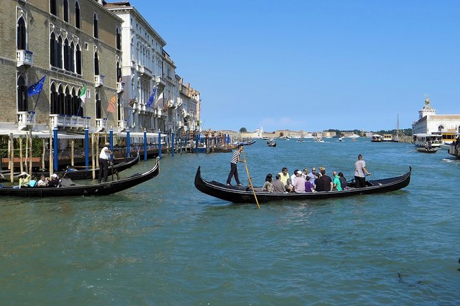 Private Gondola Serenade with Music - Price and value: what $289.91 per person buys you