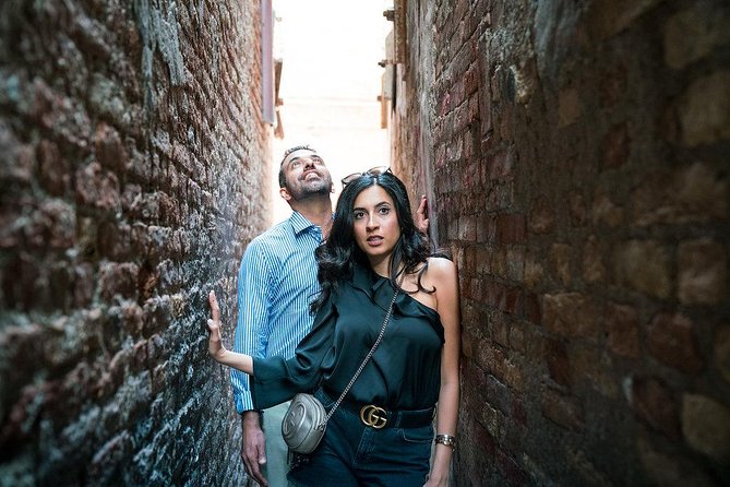 Private Photo Shoot & walking tour - Venice day-visit access fee: check dates early