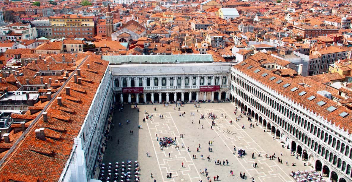 Private Saint Marks square and the Highlights of Venice - Piazza San Marco, guided: origins, symbols, and traditions that make it click