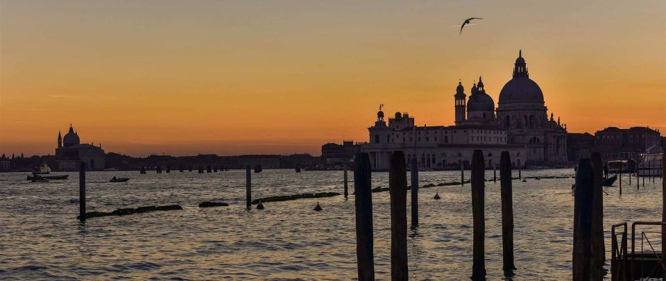 Private Tour: Food and Wine Tour in Venice - Meeting at Campo S. Bortolomio: start point, walking comfort, and expectations