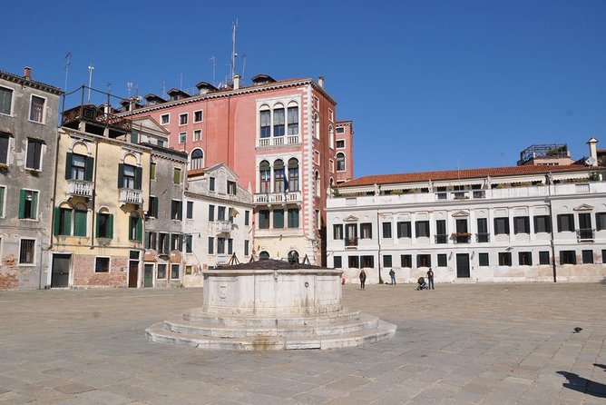 Private Tour: Venice Rialto Market, San Polo and Frari Church Walking Tour - Rialto Market: fish, produce, and centuries of daily life
