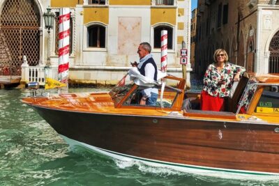 Private transfer from hotel in Venice To VCE airport - Your Assistant: Bags, Translation, and Airport Guidance