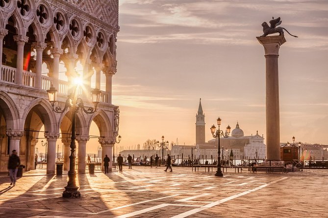 Private Venice City Tour and Gondola Ride - A smart Venice game plan: Doge’s Palace plus canals