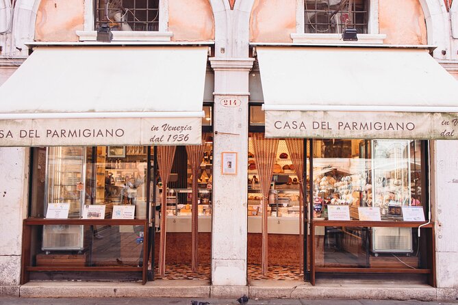 Private Venice Street Food Tour with a Sommelier - San Marco, San Polo, Santa Croce: neighborhood flavor between bites