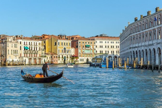 Private Venice Tours with Gondola - Tailor-Made: Choice of Guest! - Rialto Bridge and trader views: learning the canal logic