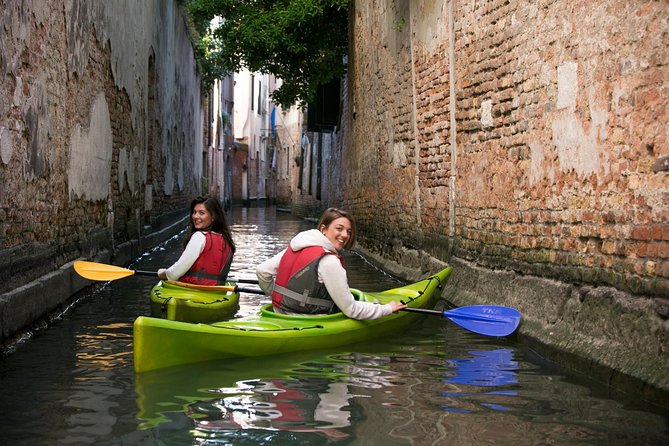 Real Venetian Kayak - Tour of Venice Canals with a Local Guide - Key things to know before you go
