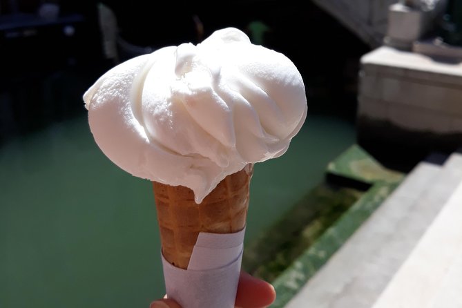 Rialto Food Tour and Gelato Tasting with a Local Guide - Gelato tasting: the sweet ending that closes the loop
