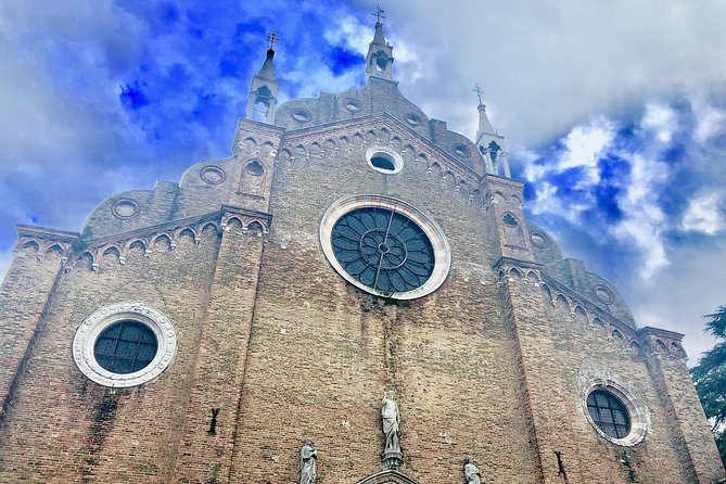 San Polo, Rialto & Frari: 2-Hour Private Walking Tour in Venice - San Polo: historic shops and real living quarters, not just postcard corners
