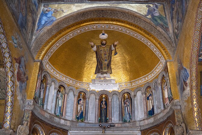 Skip the Line St Mark’s Basilica and Doge’s Palace Exclusive Tour - Private tour feel: only your group, with real attention