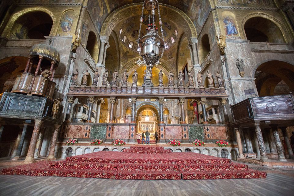 Skip the Line: St. Mark's Basilica Guided Tour - St Peter’s Door Entrance: Your Short Orientation Starts Immediately