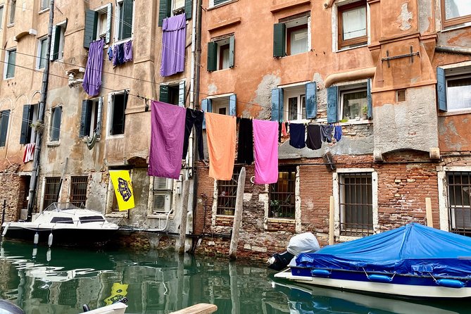 Small Group Tour Historical and Charming Venice Jewish Ghetto - Key things you’ll notice on this Venice Jewish Ghetto tour