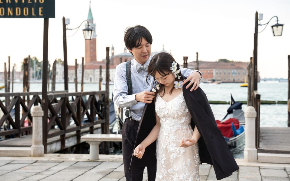 Stylish Photoshoots in Venice - What you get back: 70–150 edited digital photos