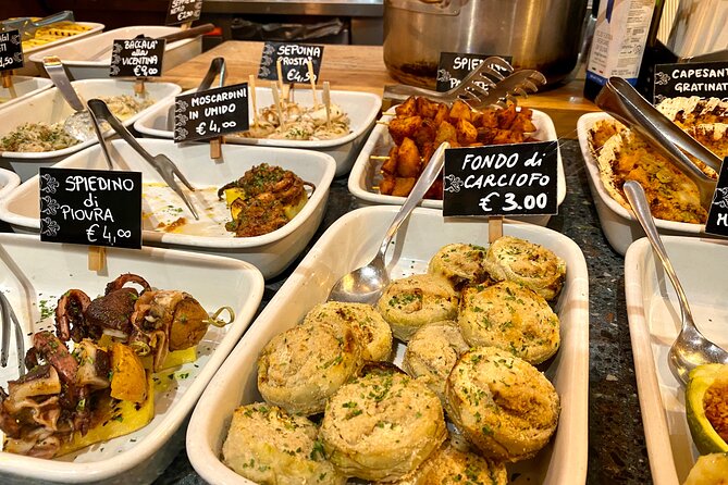 Tasty Street Food Tour of Venice City Center with Cicchetti & Local Specialties - Mercati di Rialto: seven centuries of snack culture