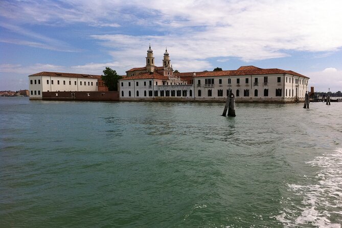 Tour to the islands of San Servolo and San Lazzaro degli Armeni - What to expect from your guide (and how to get more out of it)