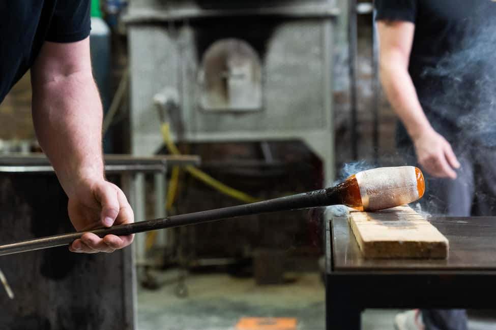 travel through time in Murano with a historic Venetian boat - The glassblowing demonstration: the craft happens in front of you