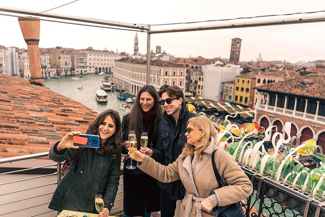 Unseen Venice: Hidden Paths and Rooftop Views - Pace, Group Size, and the Kind of Conversation You’ll Get