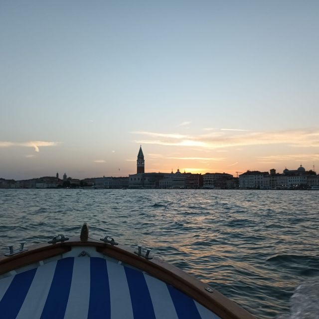 Venezia: Tour privato in Barca a Murano, Burano e Torcello - Stop 3: Torcello, the oldest island, and the swamp behind the story