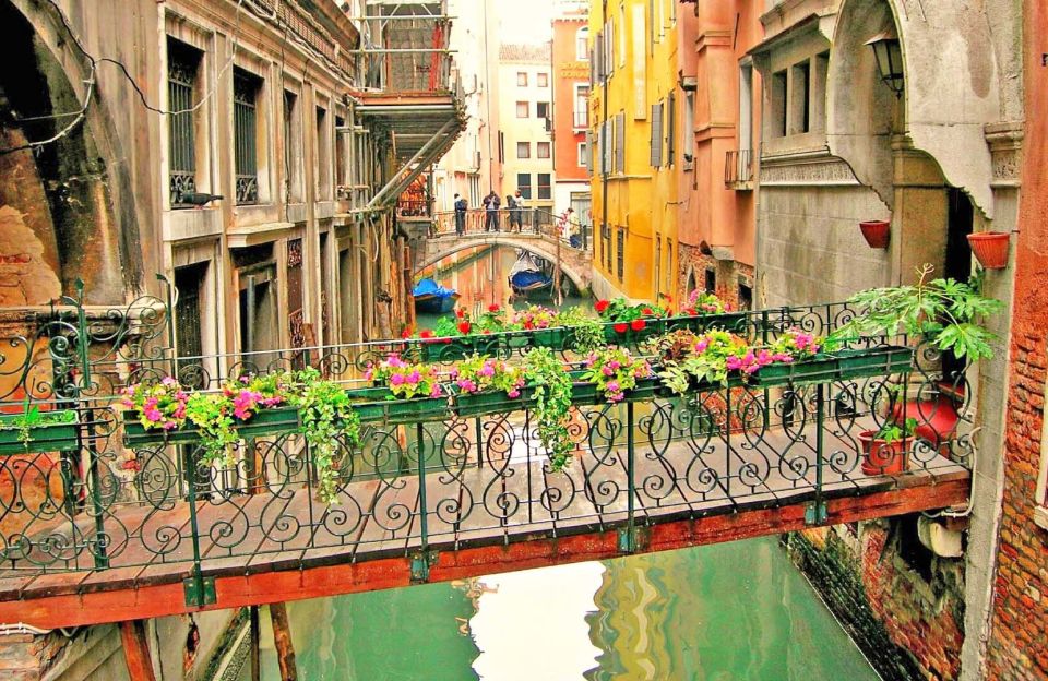 Venice: 1.5-Hour Wandering Around the City - Starting Point at TURIVE Near St. Mark’s Square