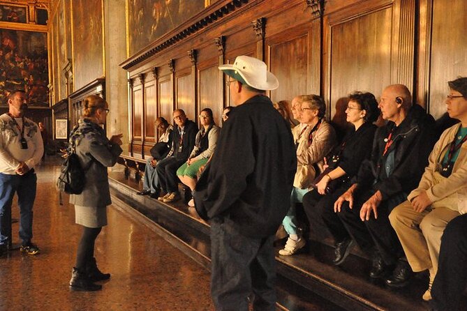 Venice 3,5 hrs tour: Doge's Palace, St Mark's and Hidden Gems - Hidden Venice after the square: canals, courtyards, and quiet squares
