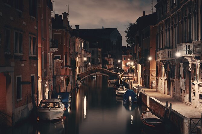 Venice at Sunset: Crimes, Legends and Mysteries - What the guide does (and why it changes everything)