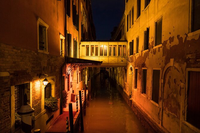 Venice at Sunset: Crimes, Legends and Mysteries - Price and value: when $50.46 feels right (and when it won’t)