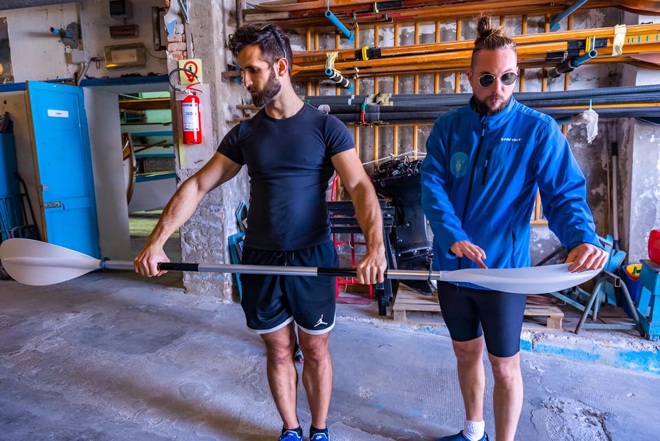 Venice Beginner's Kayak Tour in the Medieval Arsenal - Timing, Meeting Point, and Getting Ready