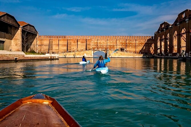 Venice Beginner's Kayak Tour: train & visit the Medieval Arsenal - Why a beginner kayak lesson fits Venice so well