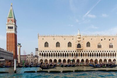 Venice Boat Tour on Grand Canal with Local Guide - The boat ride: what the 90 minutes really includes
