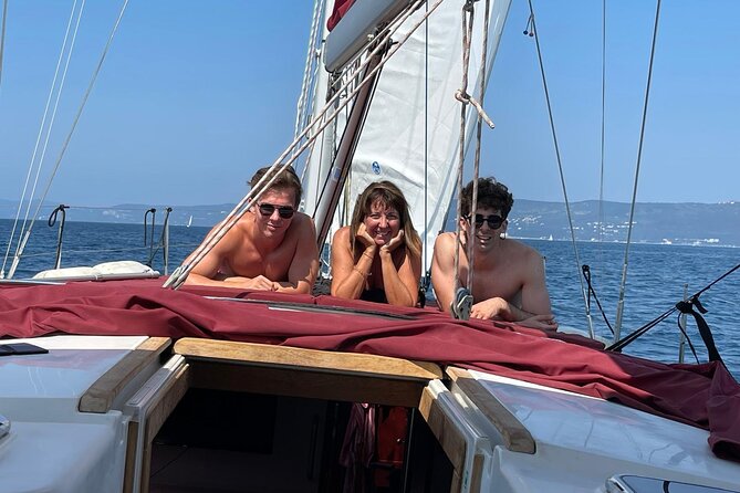 Venice Boat Tour with Aperitif and Music on a Sailing Boat - Crossing the Giudecca Canal: Venice’s water road, not a side street