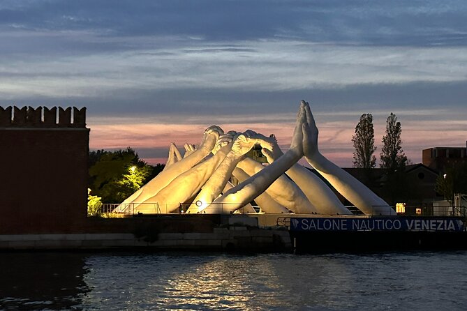 Venice by Night Catamaran Cruise - Drinks and photos: how to make the most of the time