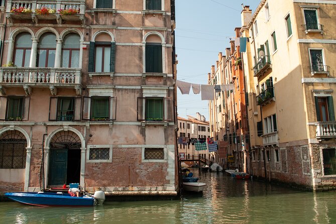 Venice City Center Guided Walking Tour - Semi-Private 12ppl Max - Ponte di Rialto to San Giacomo di Rialto: Classic Views, Short Stops Done Right
