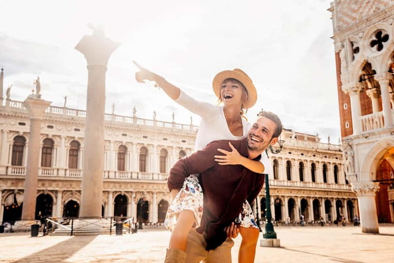 Venice: City Pass 30+ sights, St. Marks Museums & Gondola - Strolling Venice: the guided walking tour plus Chorus Pass churches