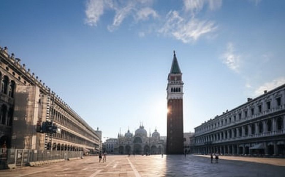 Venice: Doge's Palace and Basilica Skip-the-Line Guided Tour - Practical tips for a smoother day in St Mark’s Square