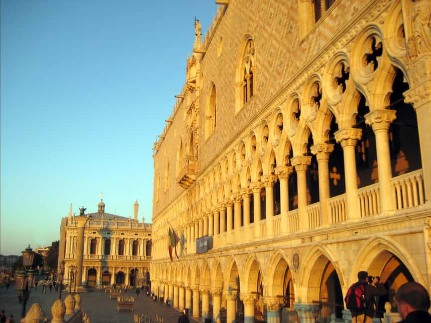 Venice: Doge's Palace and St. Mark's Basilica Guided Tour - Palazzo Ducale: Gothic politics, doges, and palace secrets
