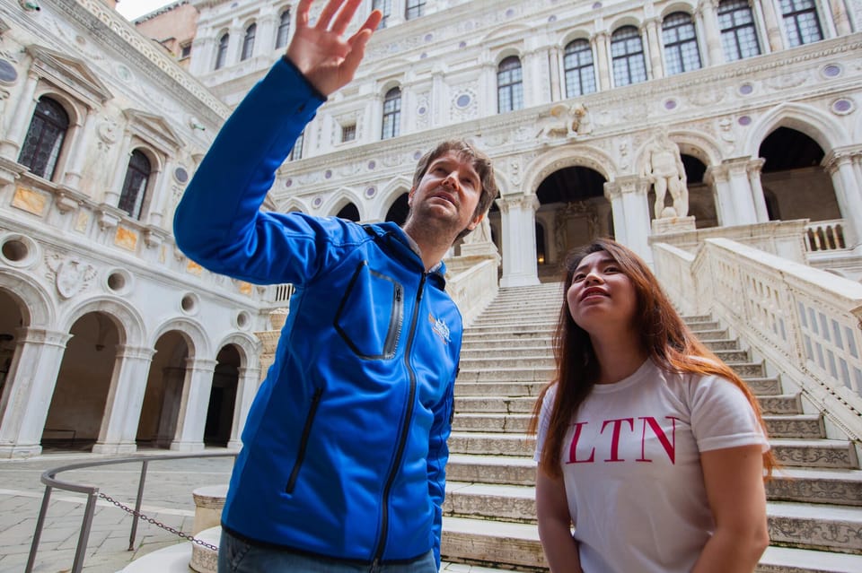 Venice: Doge's Palace Secret Itineraries Guided Tour - Palazzo delle Prigioni (New Prisons) on Your Own Time