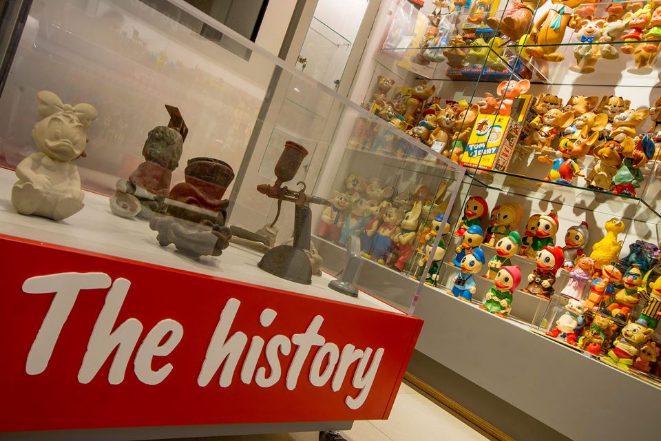 Venice: Entry Ticket to the Creature di Gomma Exhibition - Accessibility and language: practical for families and solo visitors