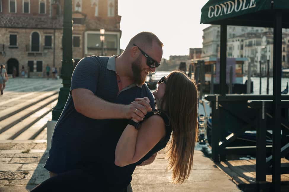 Venice: Exclusive Photoshoot in Hidden Locations - The photo route: Rialto, the fish market, the Grand Canal, plus two set stops