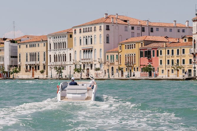 Venice: Explore Venice on Electric Boat - What the 1.5-hour cruise feels like once you’re on board