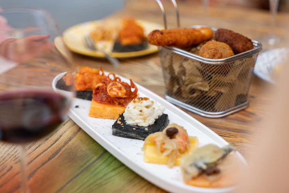 Venice Food Tasting Tour: Bites, Wine, Dinner & Local Guide - Key things to know before you go