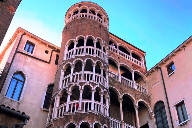 Venice for Kids: Family-Friendly Small-Group Walking Tour - Rialto Bridge: why it’s the kid-friendly centerpiece