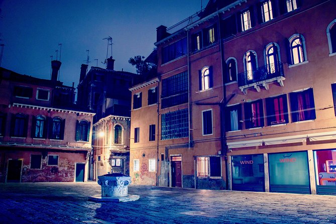 Venice Ghost & Legends Walking City Tour - A 90-minute Venice story walk, focused on dark corners
